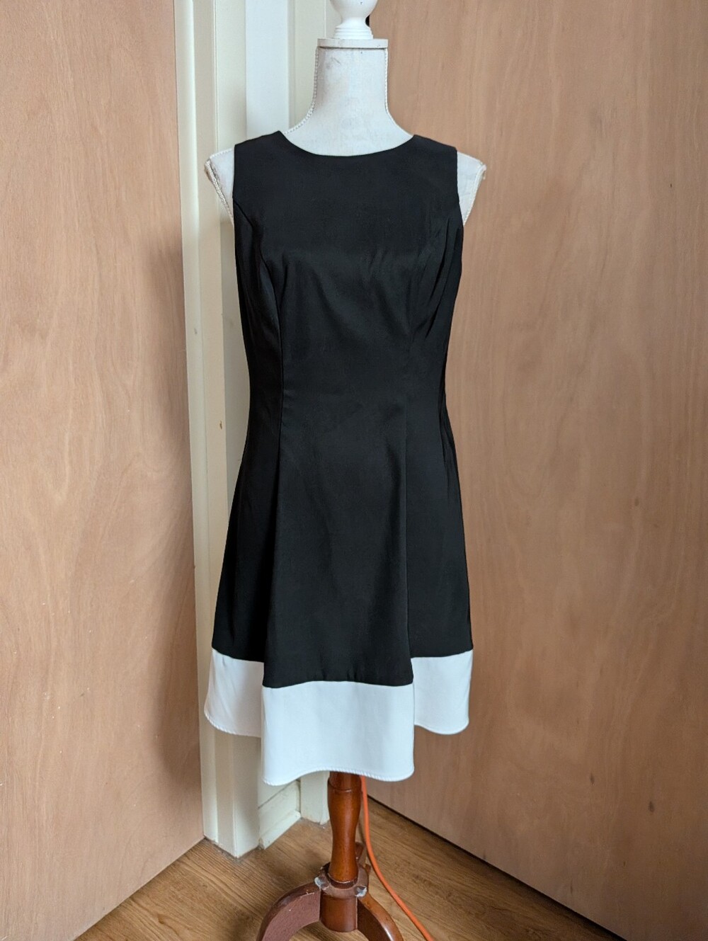 AB Studio Black White Color Block Sleeveless A-Line Dress Size 8